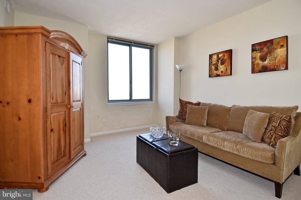 851 N Glebe Road - Photo 19