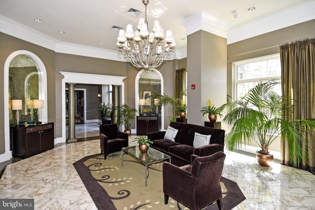 851 N Glebe Road - Photo 9