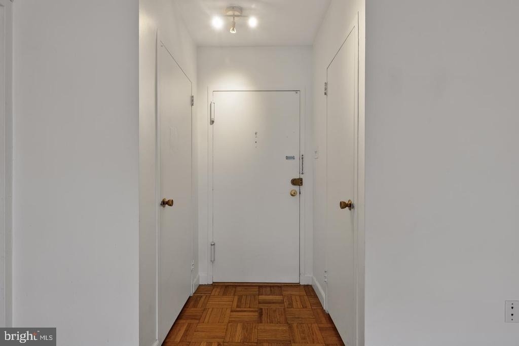 1121 Arlington Boulevard - Photo 8