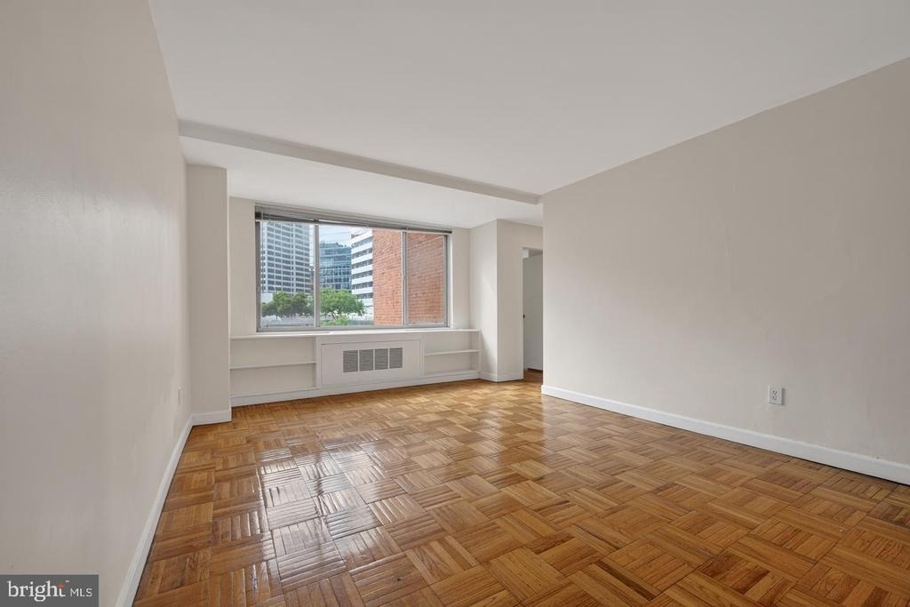 1121 Arlington Boulevard - Photo 5