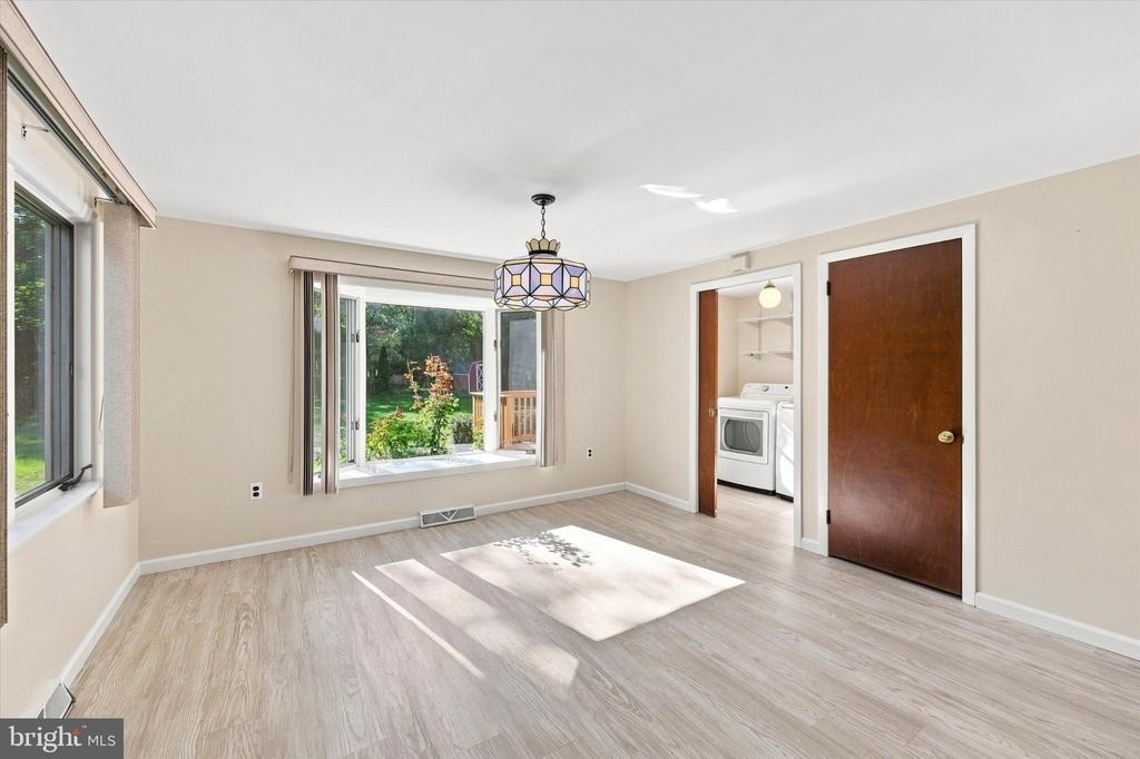 320 Richardson Road - Photo 10