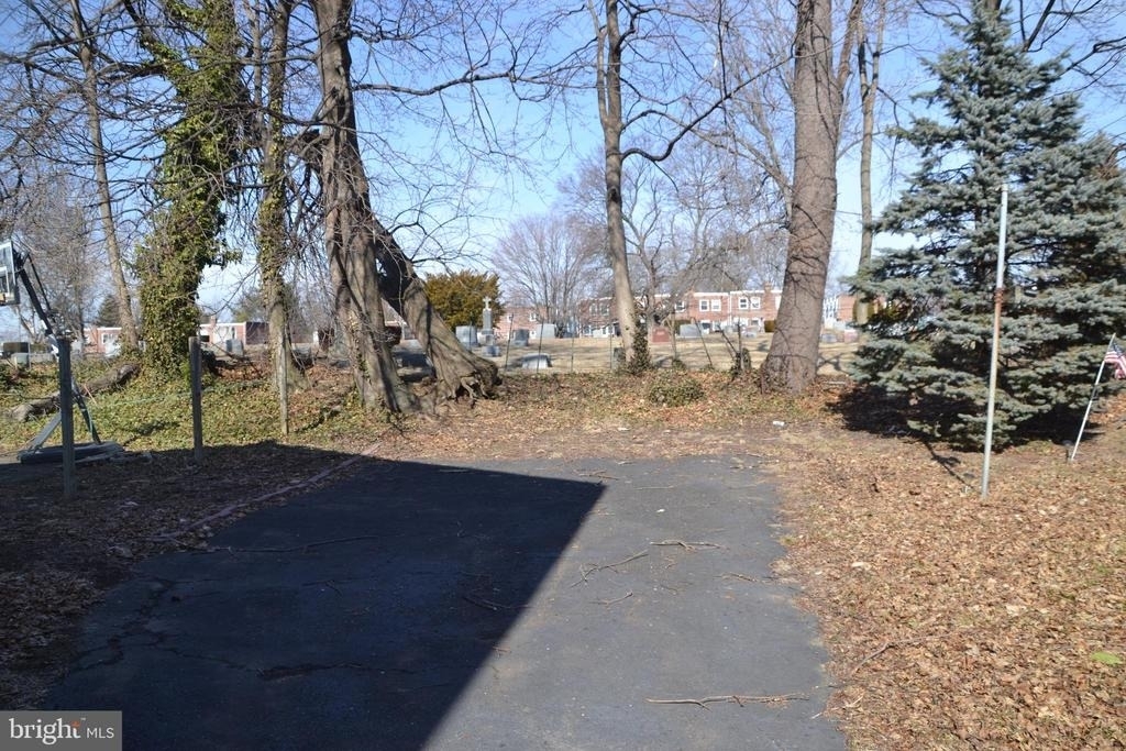 246 Ardmore Avenue - Photo 22