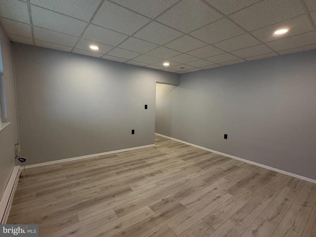1048 Gray Avenue - Photo 6