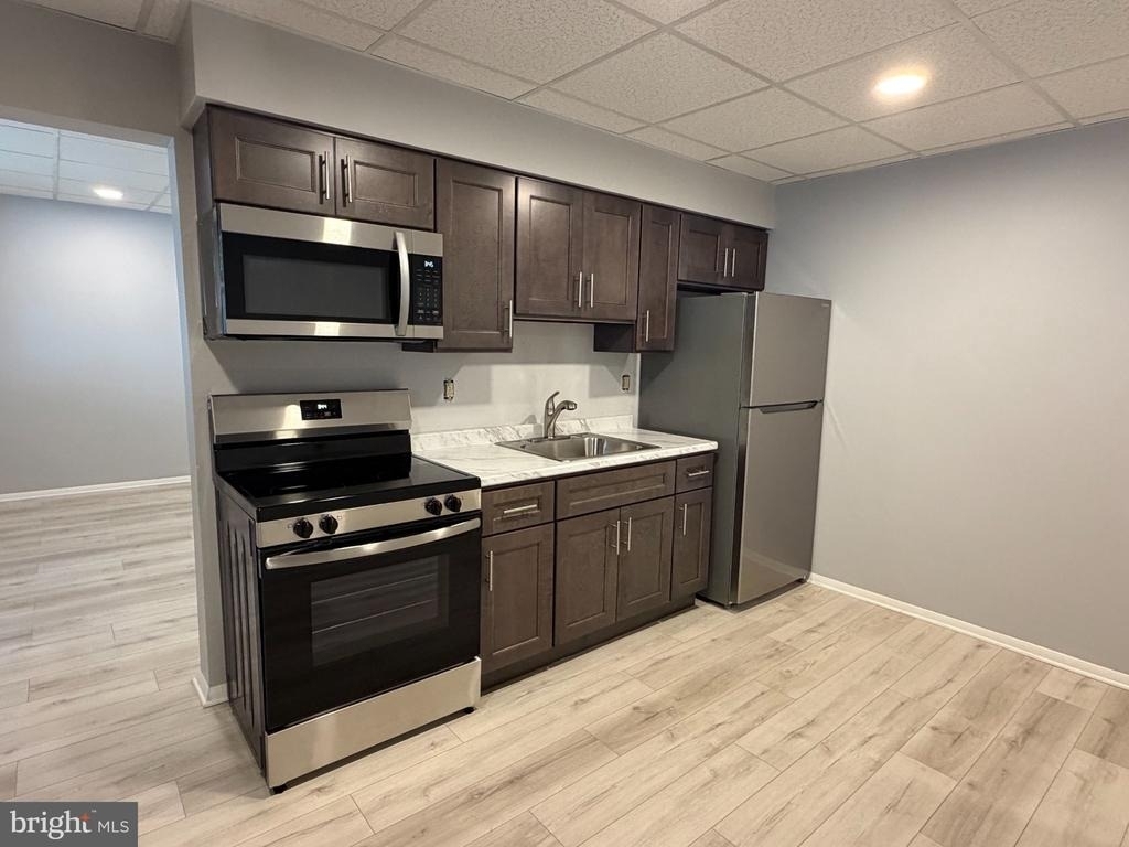 1048 Gray Avenue - Photo 7