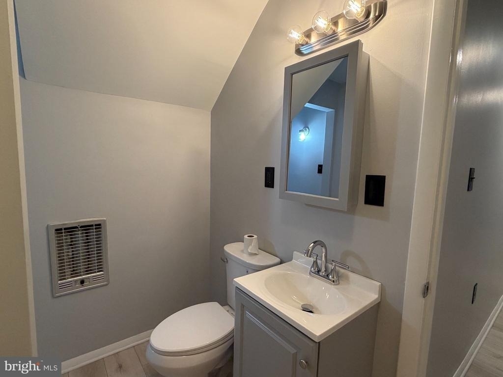 1048 Gray Avenue - Photo 18