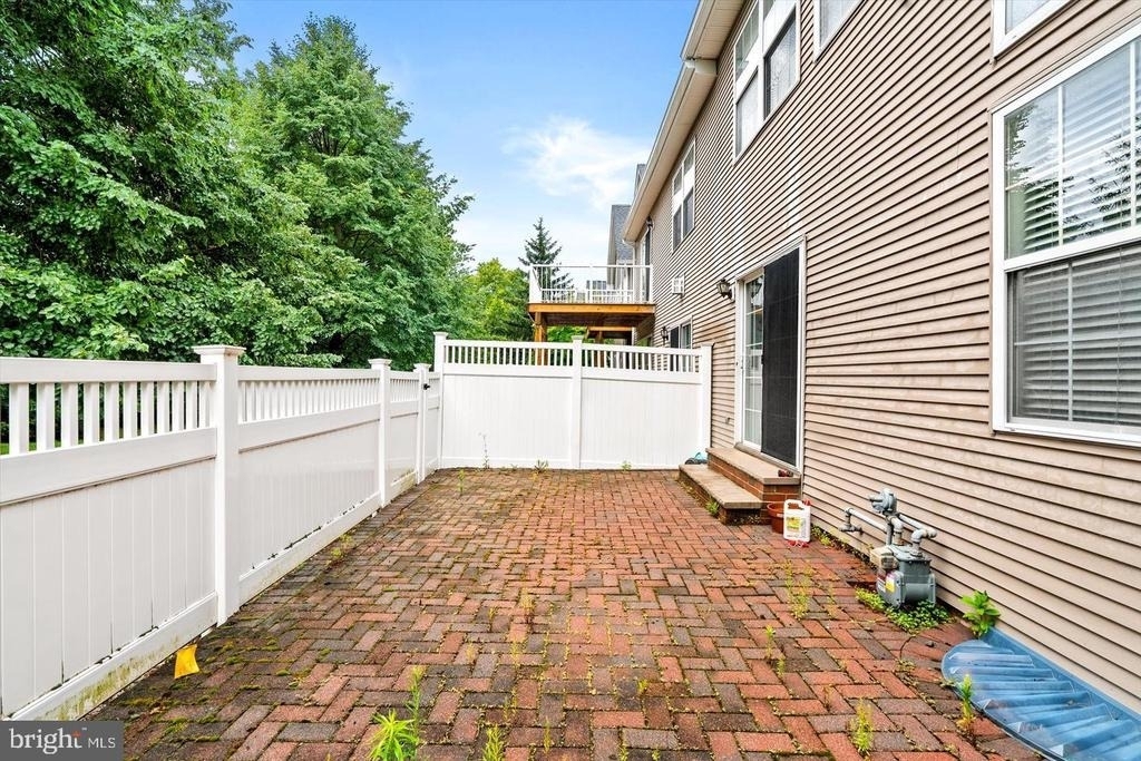 139 Coburn Road - Photo 32