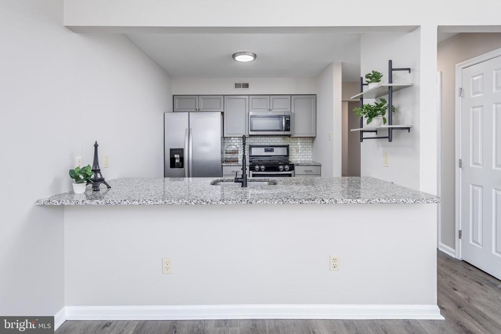 518 N Repauno Avenue - Photo 5