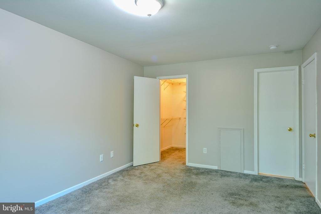 1404 Saxony Drive - Photo 16