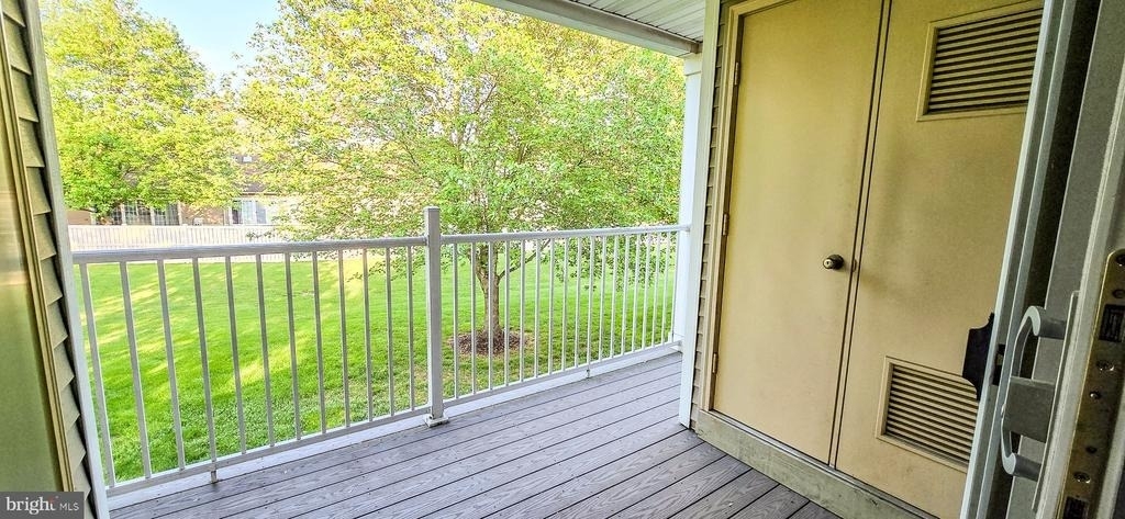 1404 Saxony Drive - Photo 3