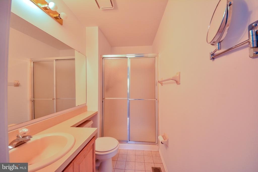1404 Saxony Drive - Photo 21