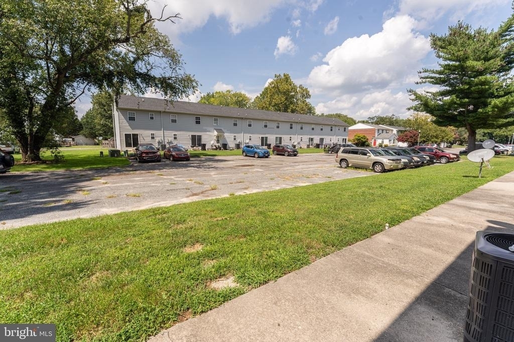 746 Hemlock Street - Photo 4