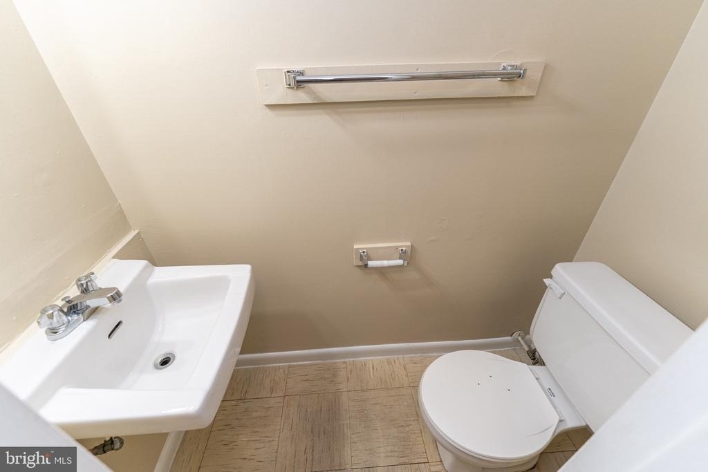 746 Hemlock Street - Photo 17