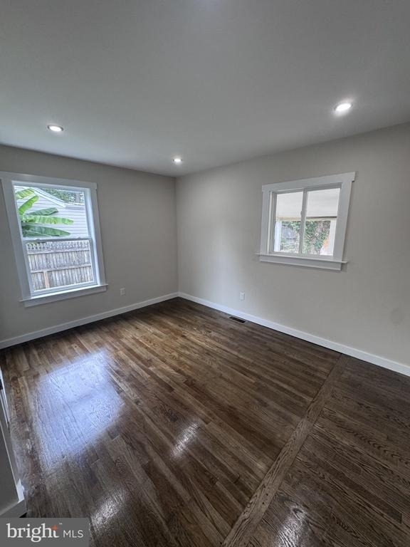 215 Prospect Avenue - Photo 7