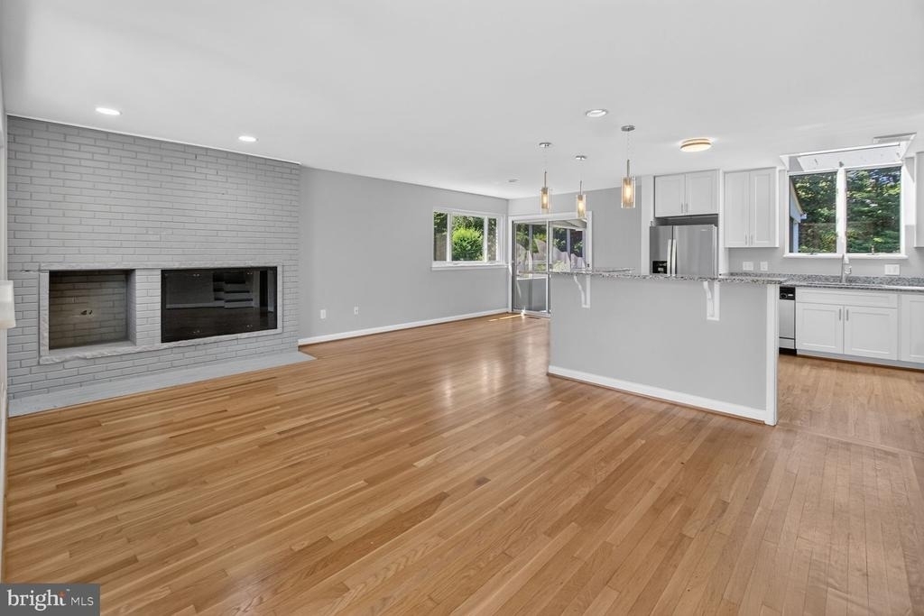 6413 Tone Drive - Photo 2