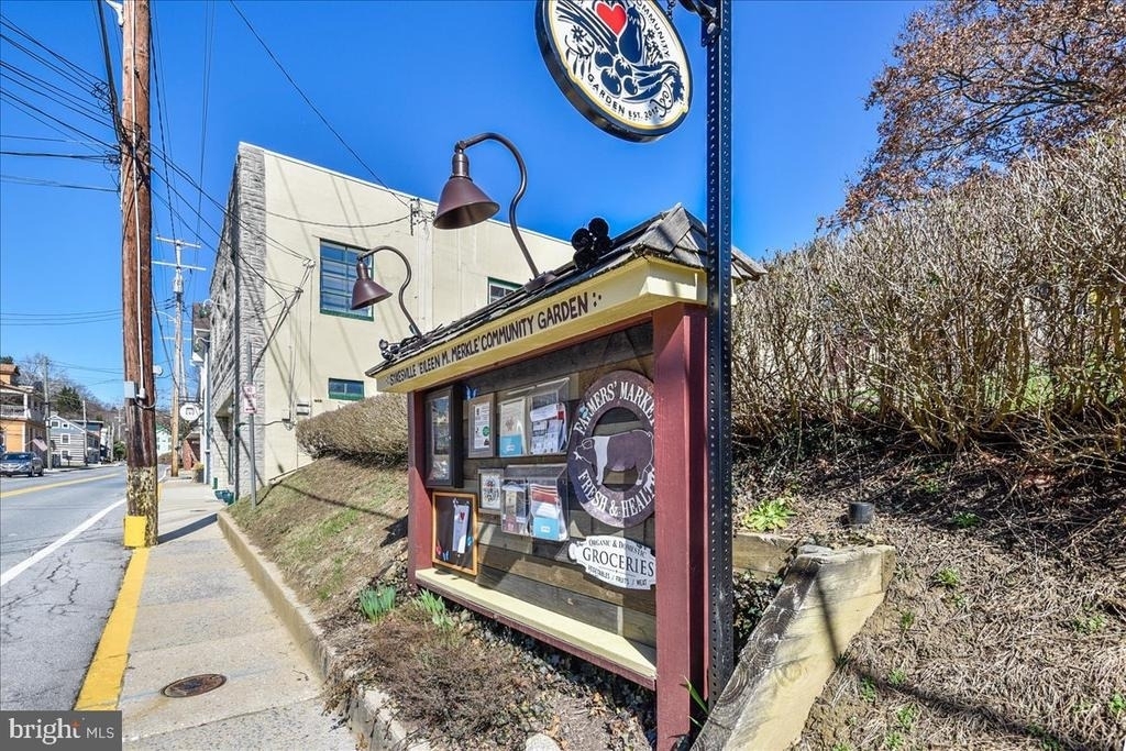 628 Autumn Sky Court - Photo 37