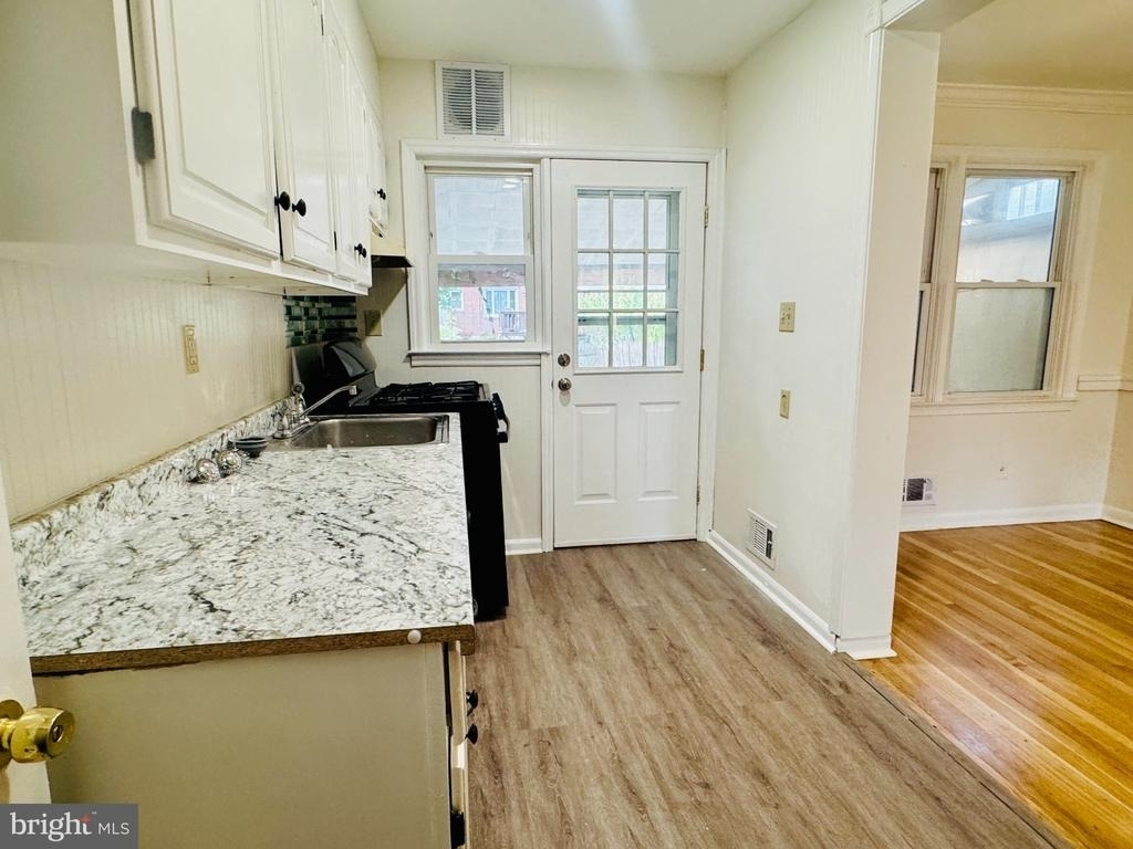 2239 Southorn Road - Photo 7