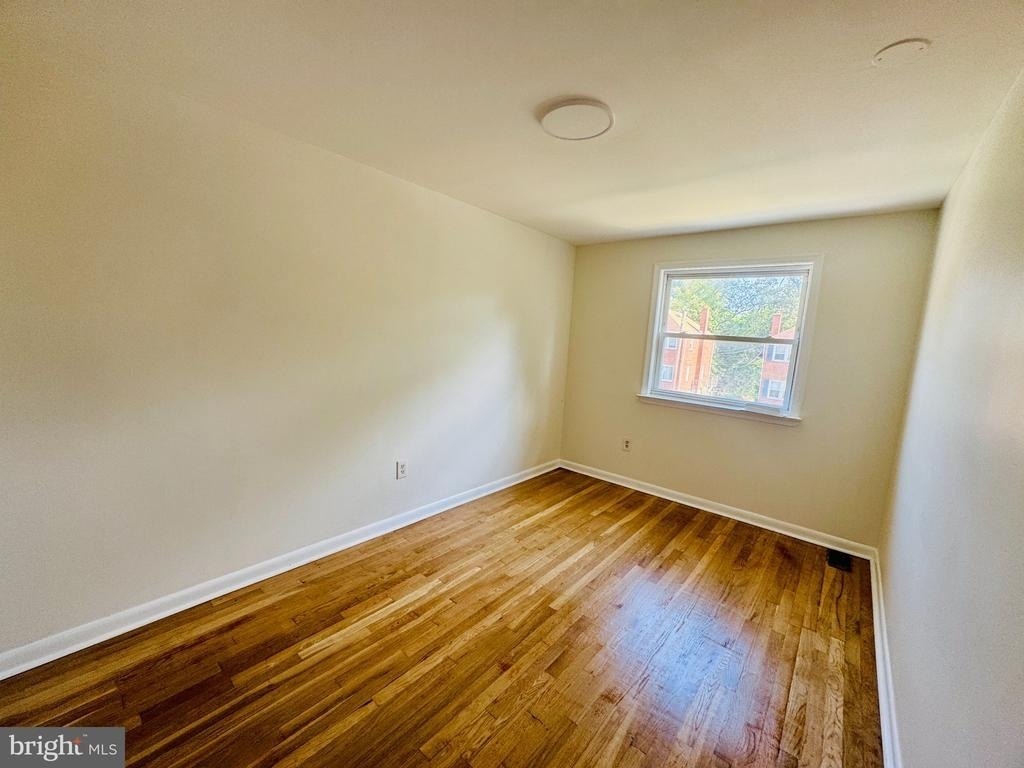 2239 Southorn Road - Photo 13
