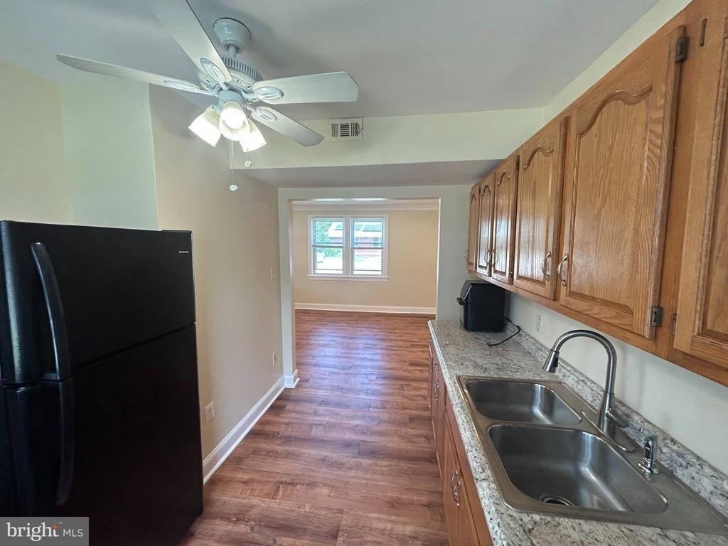410 New Pittsburg Avenue - Photo 4