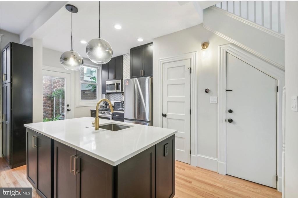 785 Fairmont Street Nw - Photo 4