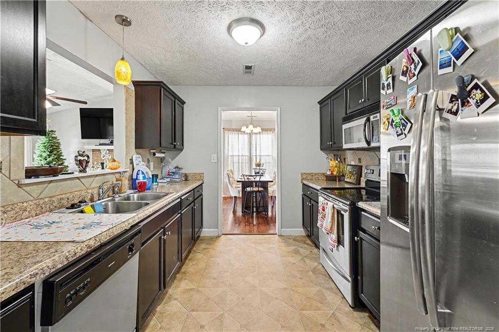 2117 Feathercombe Court - Photo 10