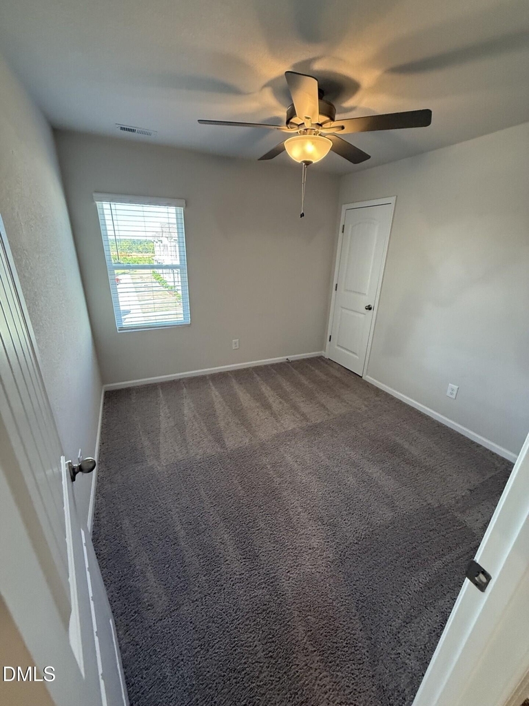 1066 Peony Lane - Photo 9