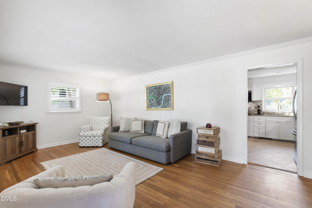 304 Latimer Road - Photo 4