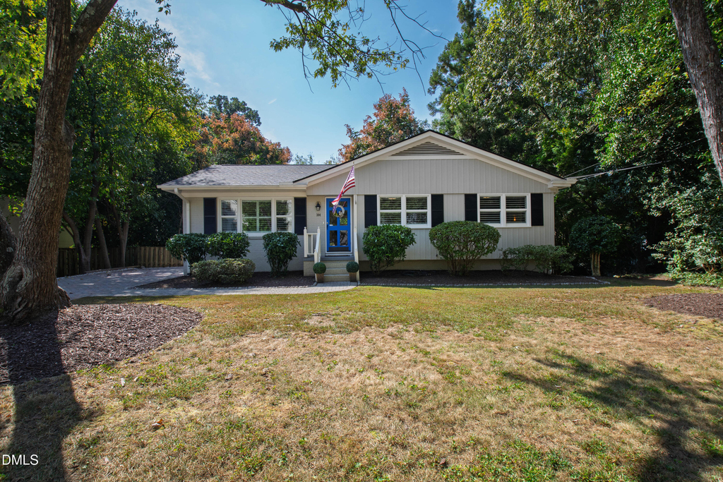 304 Latimer Road - Photo 0