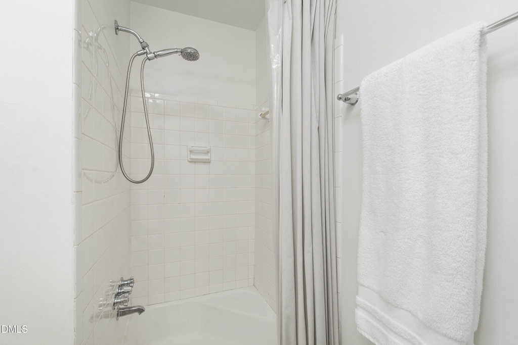 304 Latimer Road - Photo 11