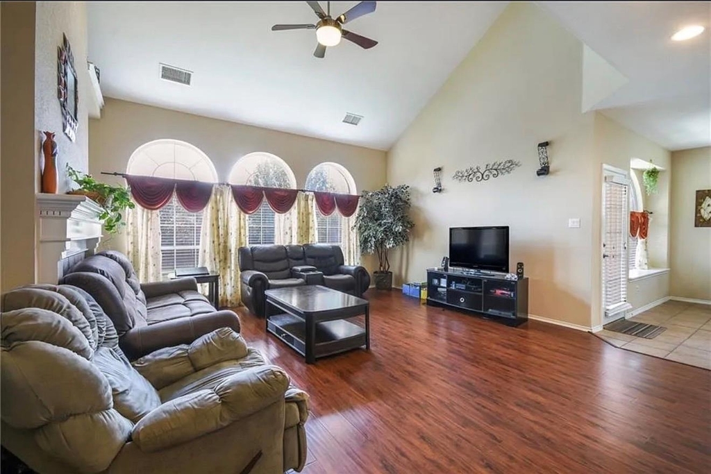 15504 Staked Plains Loop - Photo 4