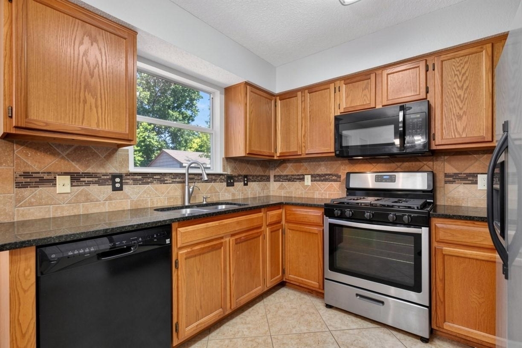 1410 Green Terrace Dr - Photo 7