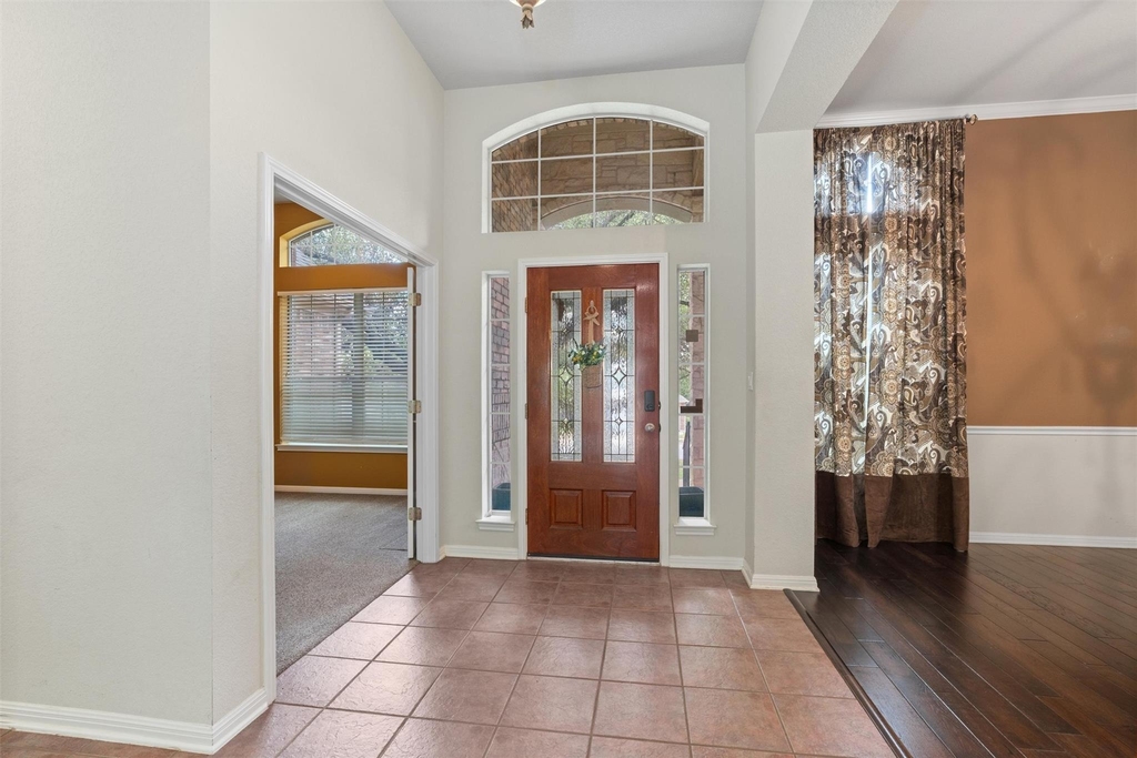 16004 Double Eagle Dr - Photo 3