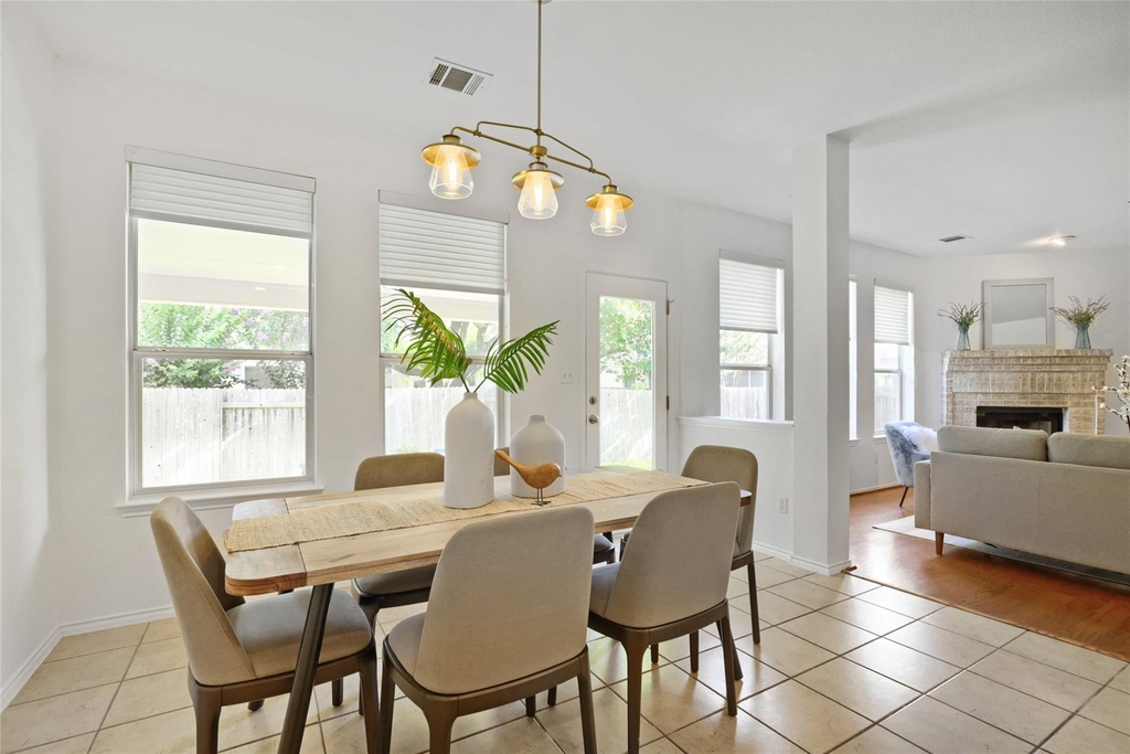 2302 Kristen Ln - Photo 5