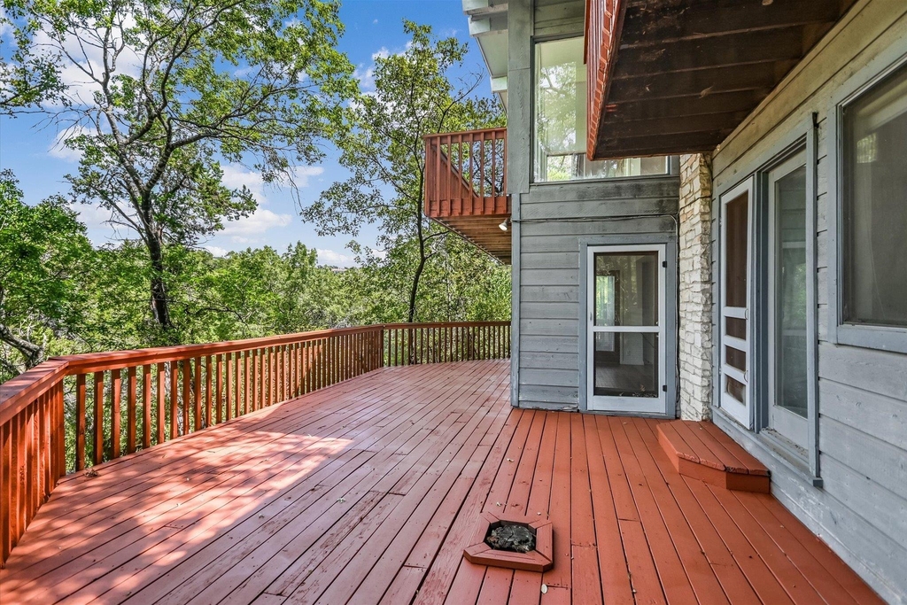 1626 Westlake Dr - Photo 5