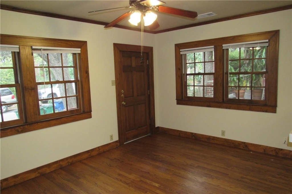 1101 C Maufrais St - Photo 1