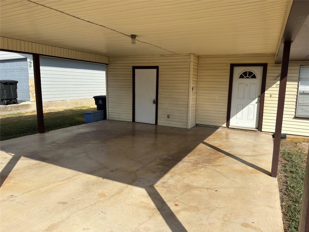 2745 Maple Tree Rd - Photo 4