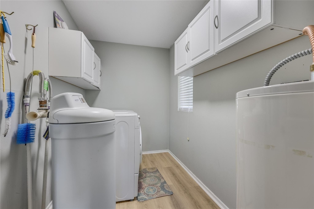 239 Venture Blvd S - Photo 20