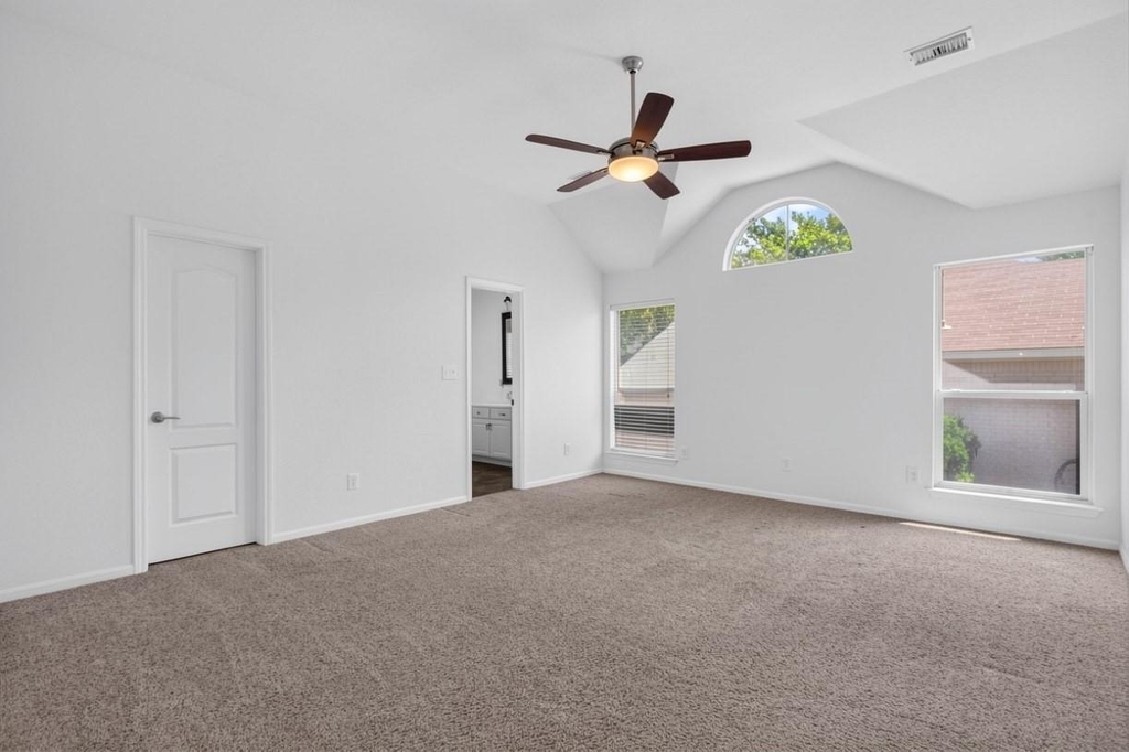 1402 Club Chase Dr - Photo 15