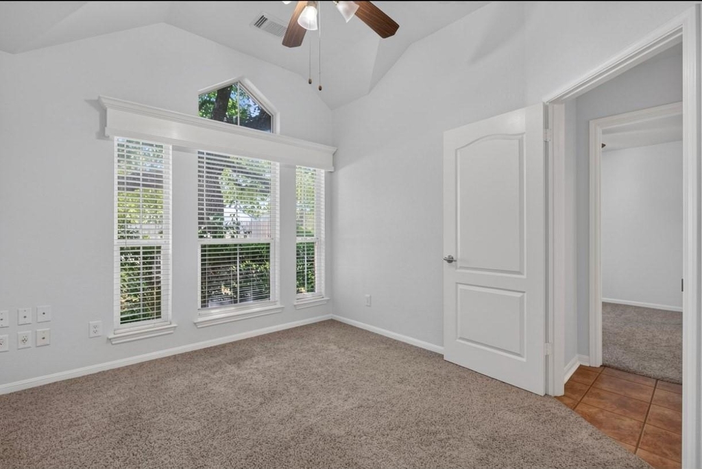 1402 Club Chase Dr - Photo 13