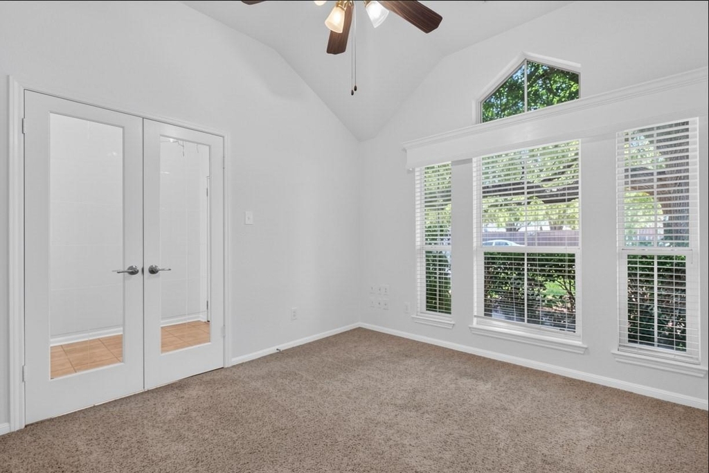1402 Club Chase Dr - Photo 12