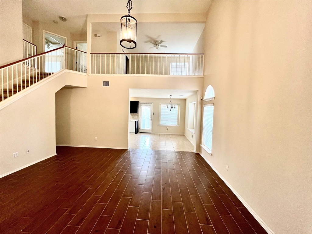 11309 Los Comancheros Rd - Photo 2