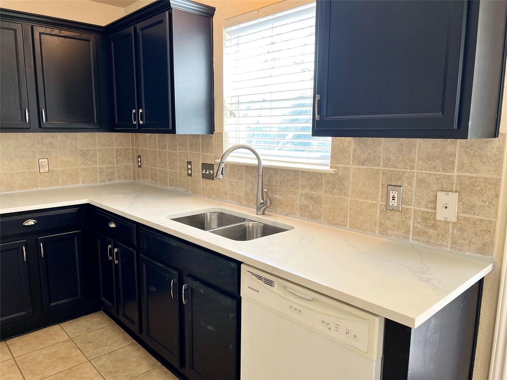 11309 Los Comancheros Rd - Photo 11