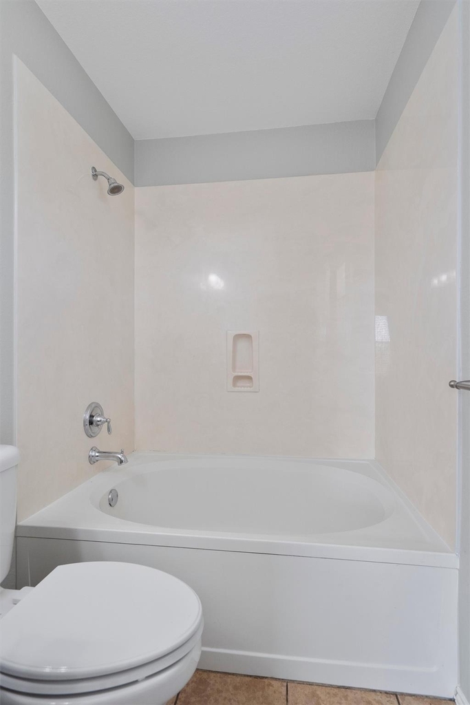 9009 Southwick Dr - Photo 16
