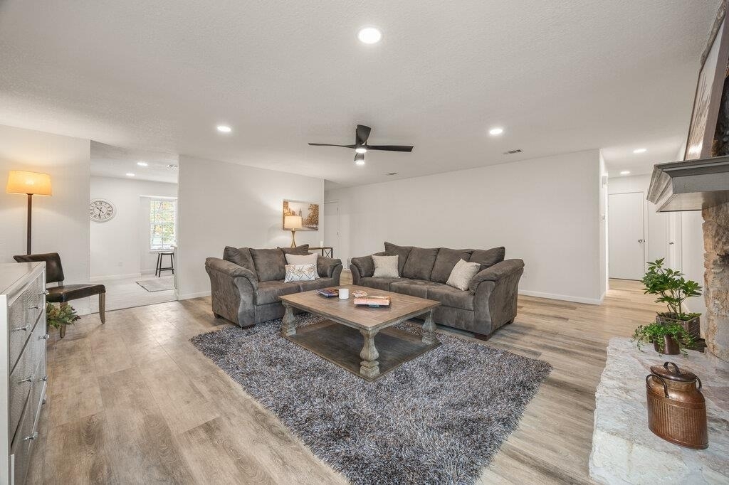 7611 Navarro Pl - Photo 6