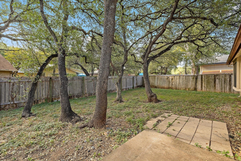 1604 Texas Oak Way - Photo 18