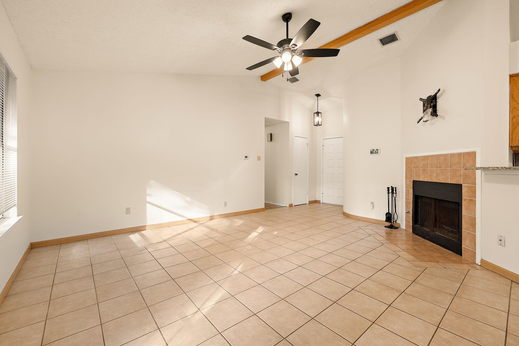 1604 Texas Oak Way - Photo 4