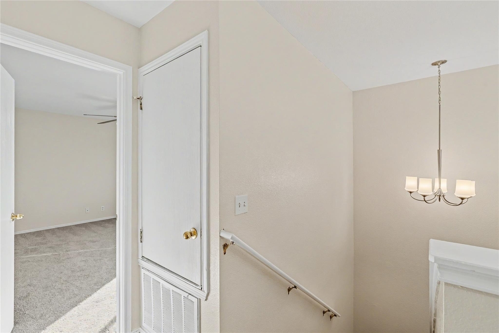 172 Discovery - Photo 19