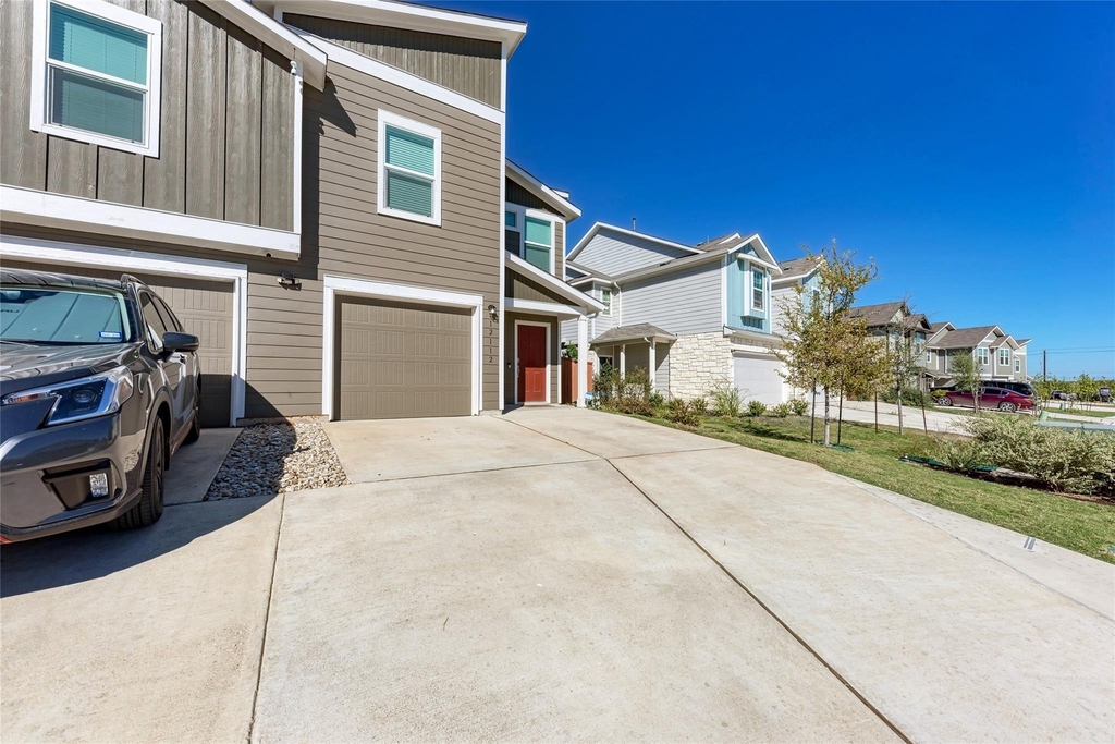 12112 Scarlet Sleeve Way - Photo 2