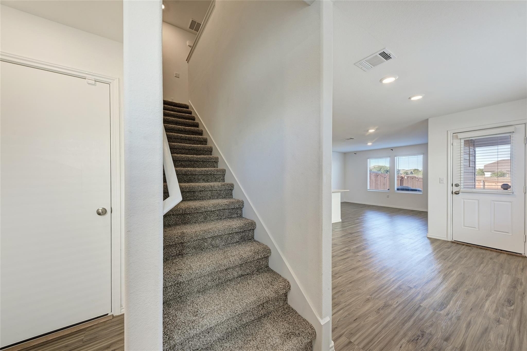 12112 Scarlet Sleeve Way - Photo 17