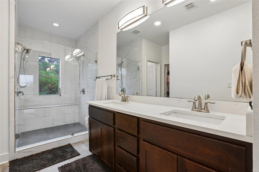 8110 Ranch Road 2222 - Photo 11