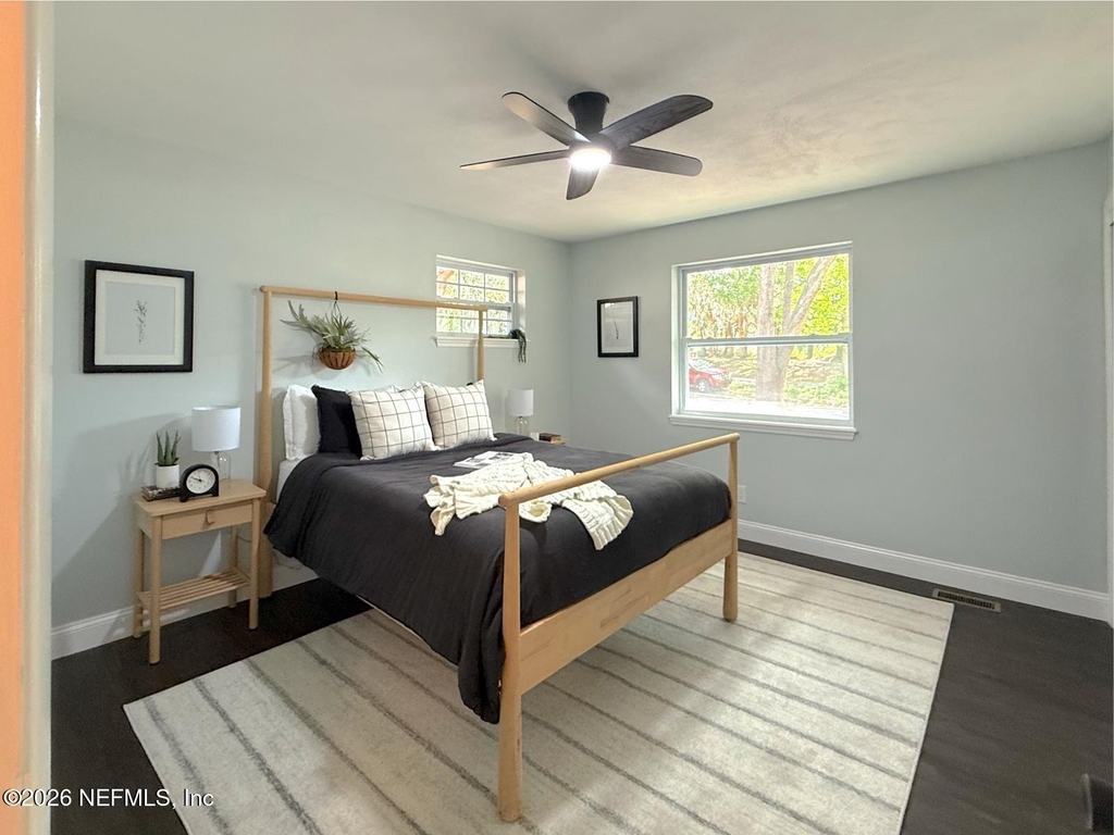 10135 Lake View Road W - Photo 14